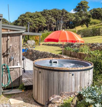 Okoka Bay Retreat | Waiheke